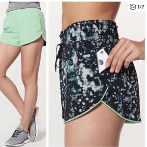 Lululemon Choose a Side Reversible shorts -  size 4 - excellent condition